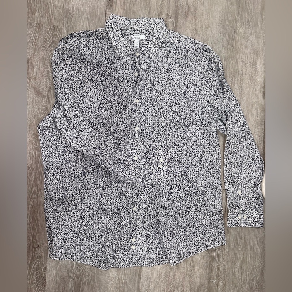 Bar III Black and White Casual Button Down Shirt